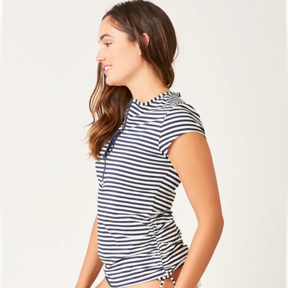 Carve Designs Dawson Striped Half Zip Rashguard With Shirred Sides - Picture 3 of 9